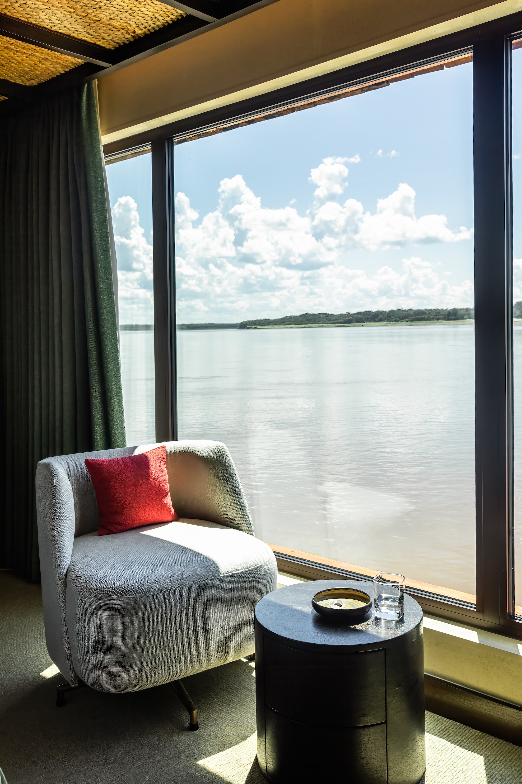 A room with a view on Pure Amazon